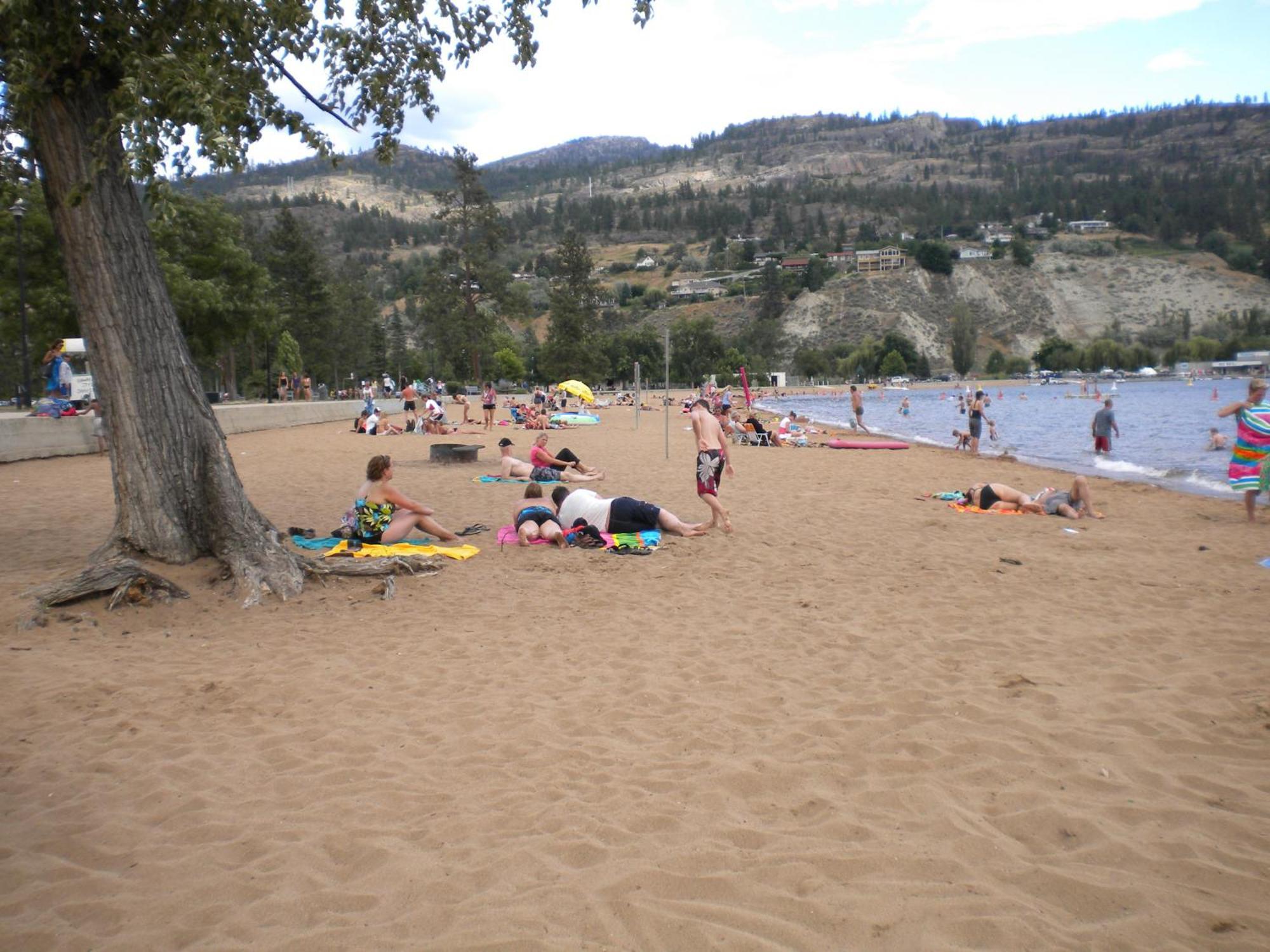 Holiday House Motel Penticton Exterior foto