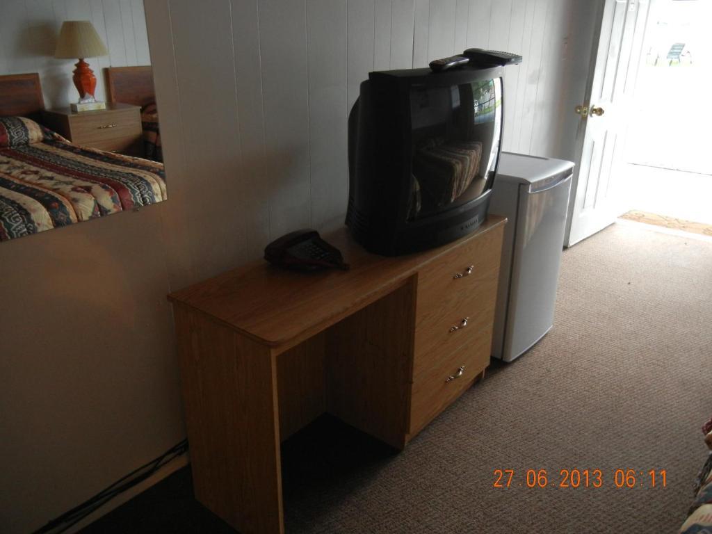 Holiday House Motel Penticton Zimmer foto